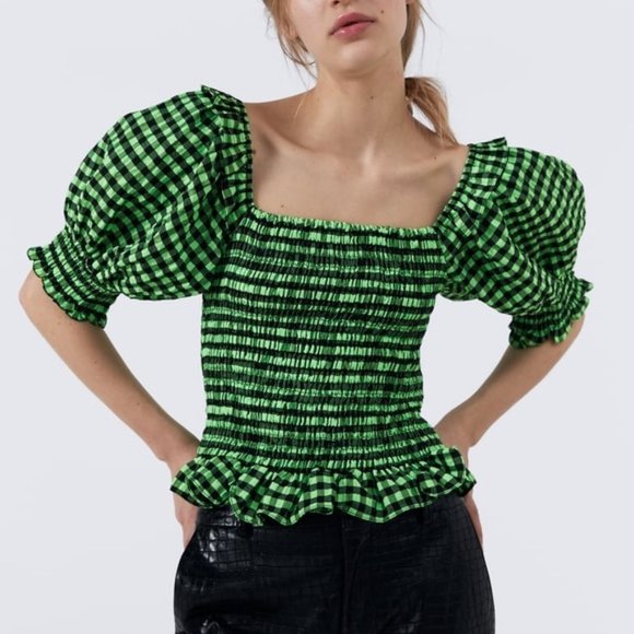 Zara Tops - ZARA mickey gingham puff sleeve crop top